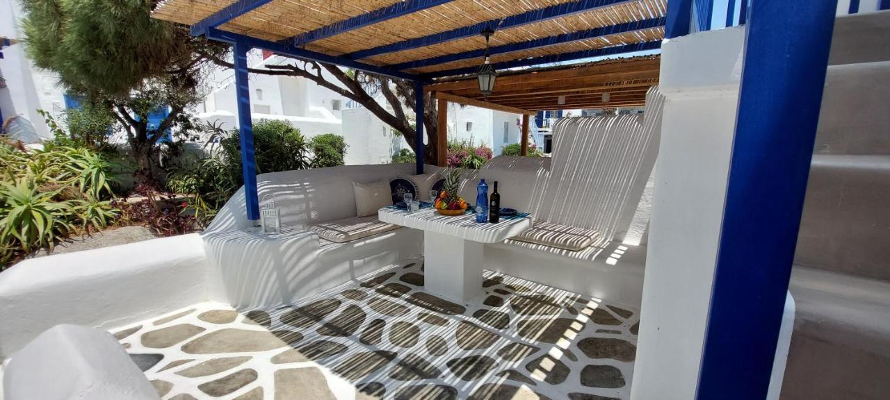 Traditionnal Mykonian